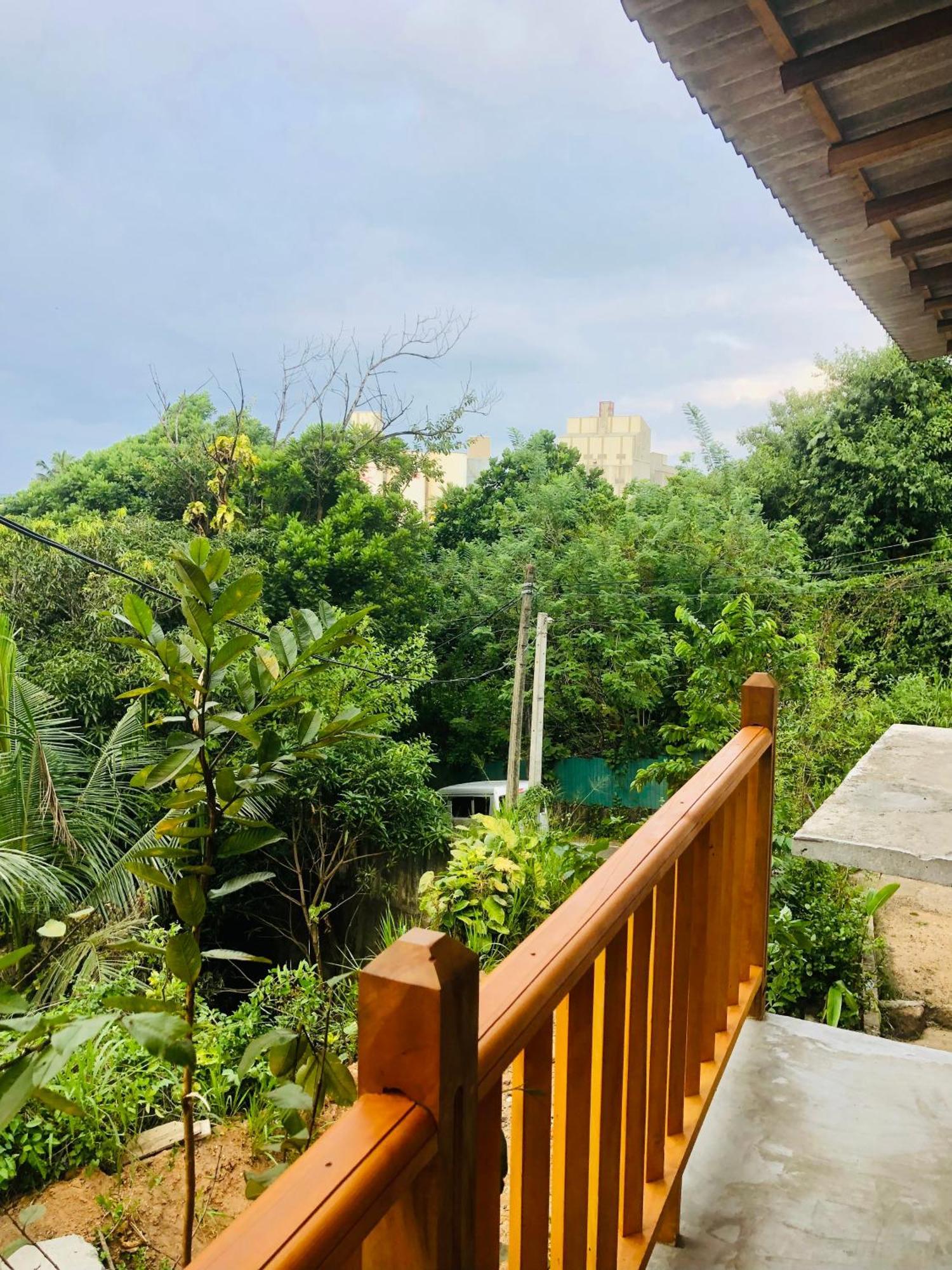 Jungle Beach Inn Унаватуна Экстерьер фото