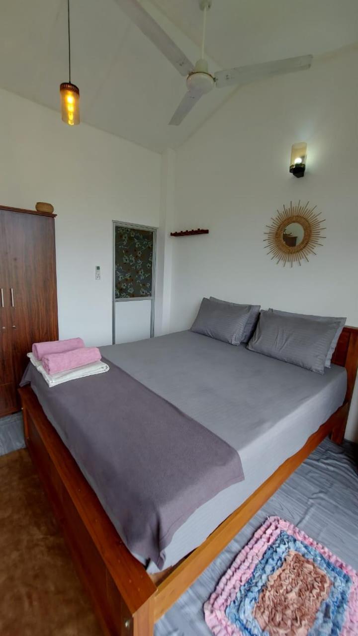 Jungle Beach Inn Унаватуна Экстерьер фото